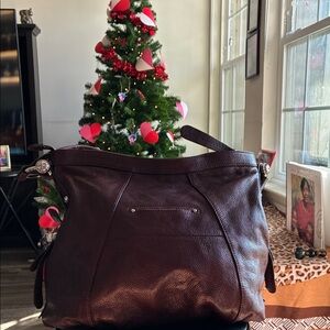 Chic Dark Brown Leather Shoulder Bag